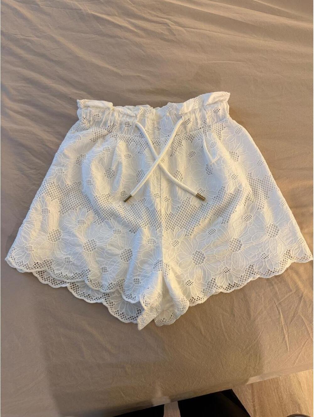 Sandro white cotton shorts size 34